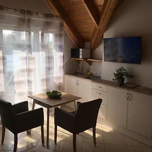 Ajo Apartments - Alte Donau Lake View Balcony Studio - Self-Check-In Wien