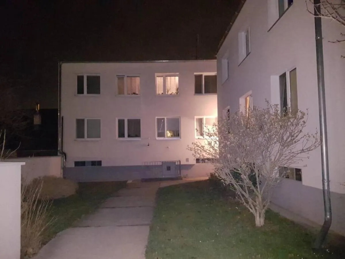 Esslinger Hauptstr Spacious Apartment With Loggia Vienna 0*,  Austria