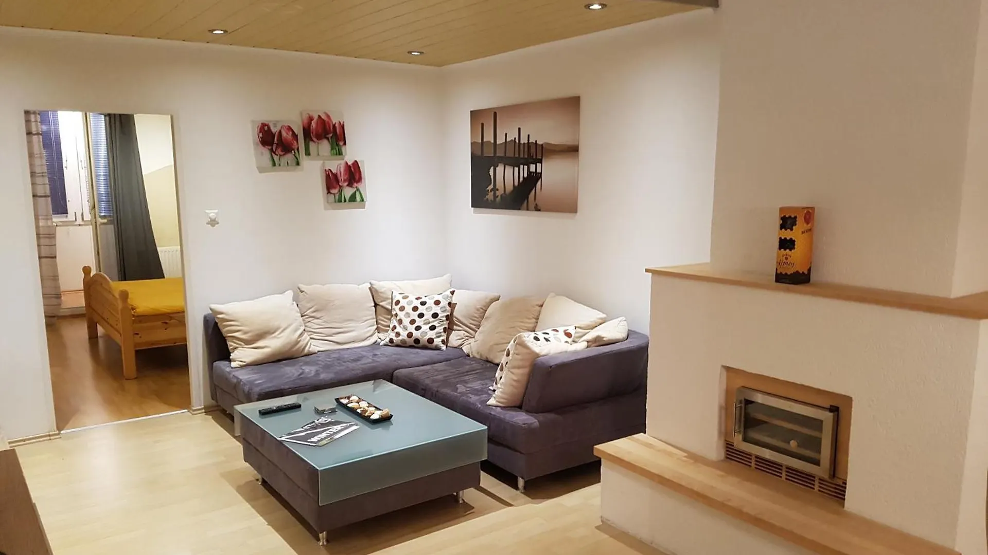 Esslinger Hauptstr Spacious Apartment With Loggia Vienna Austria