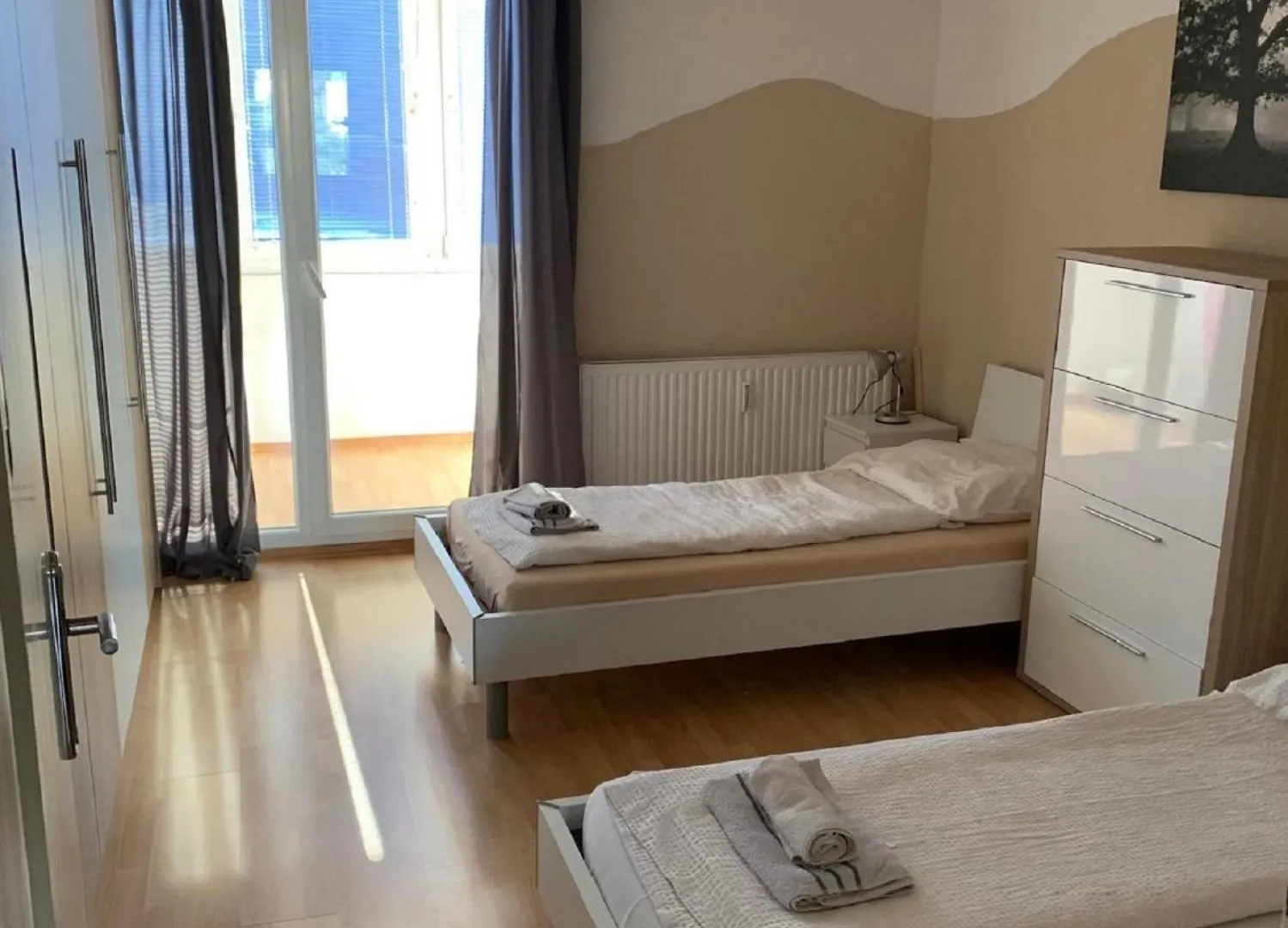 Esslinger Hauptstr Spacious Apartment With Loggia Vienna Austria